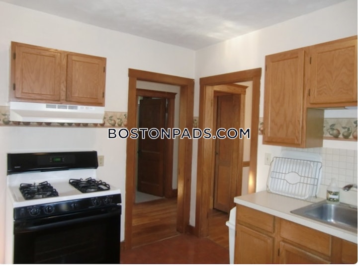 west-roxbury-apartment-for-rent-2-bedrooms-1-bath-boston-2600-4915150 