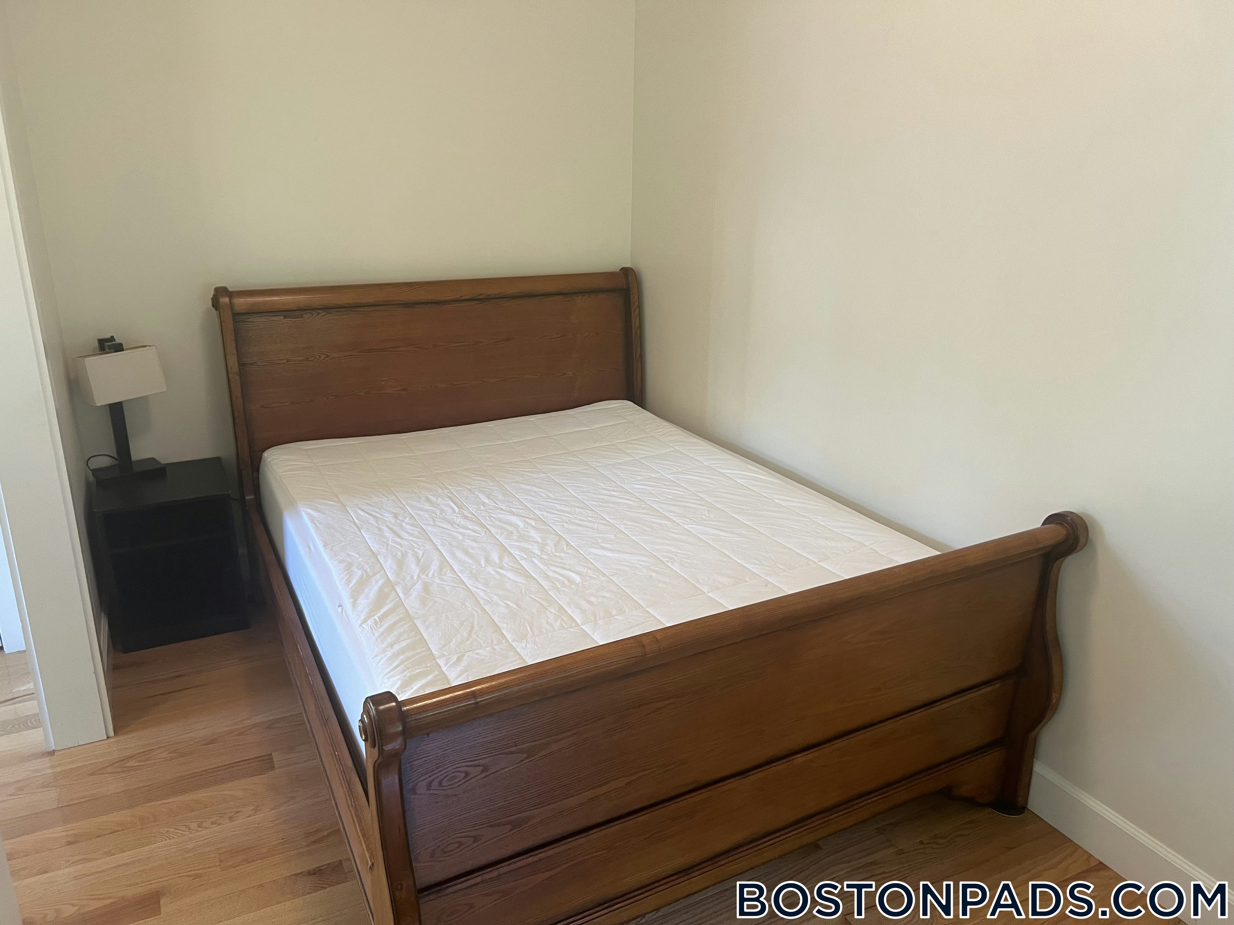 Cambridge - $9,600