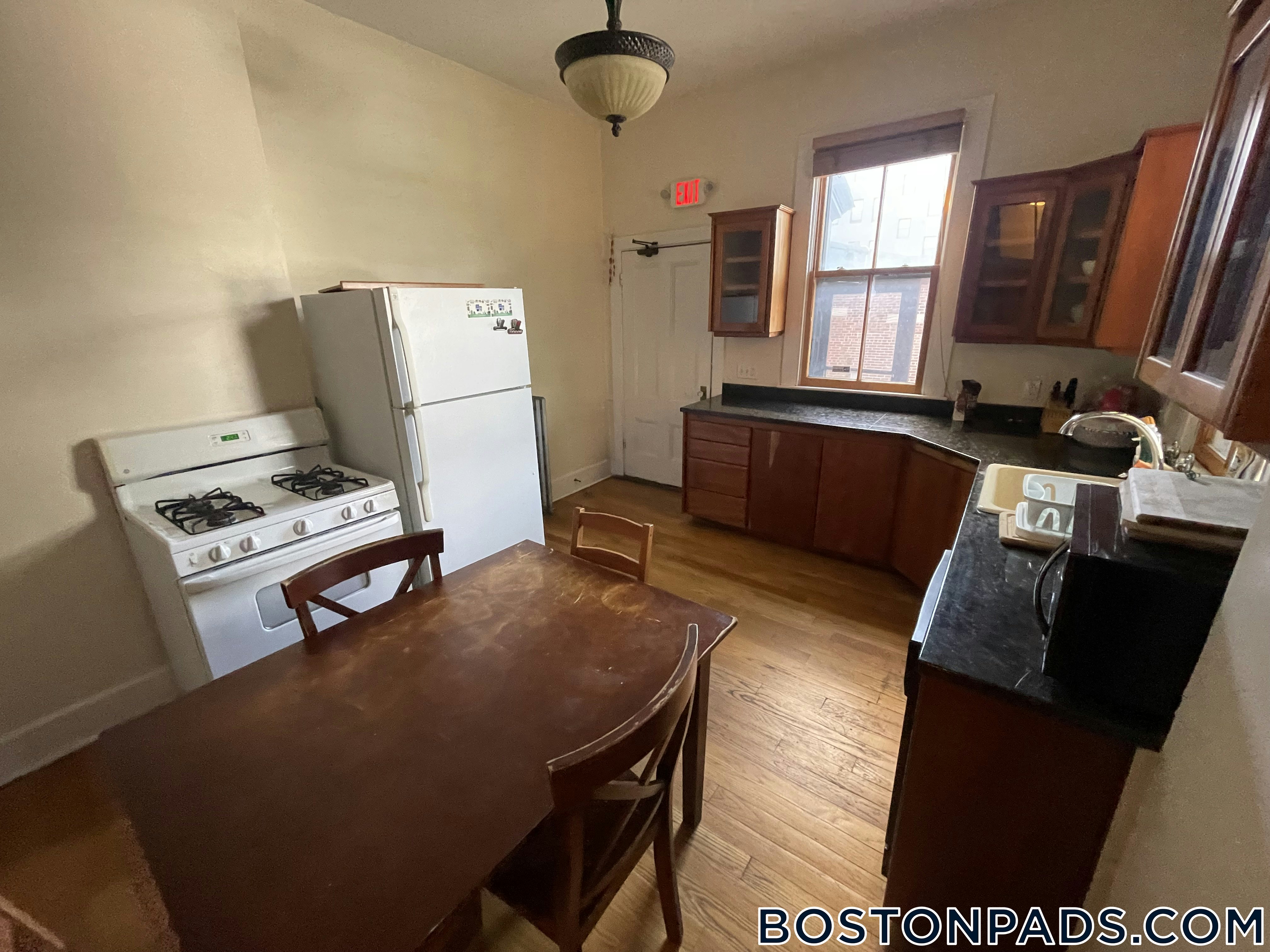 Cambridge - $2,100