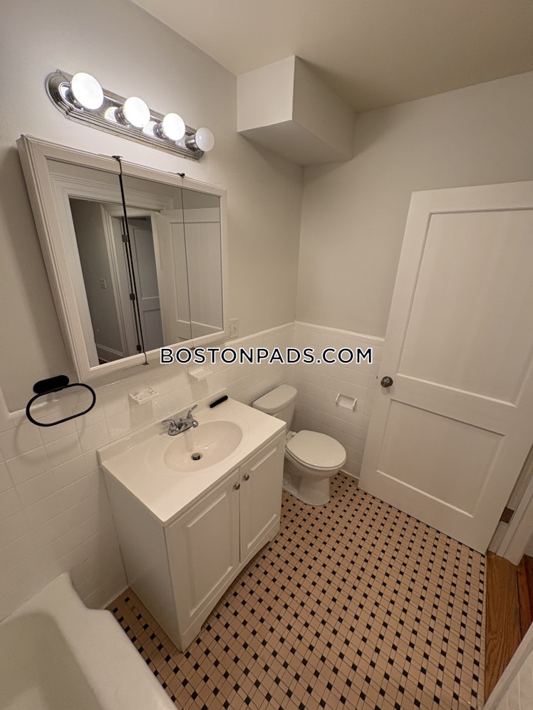 Beacon St., Brookline