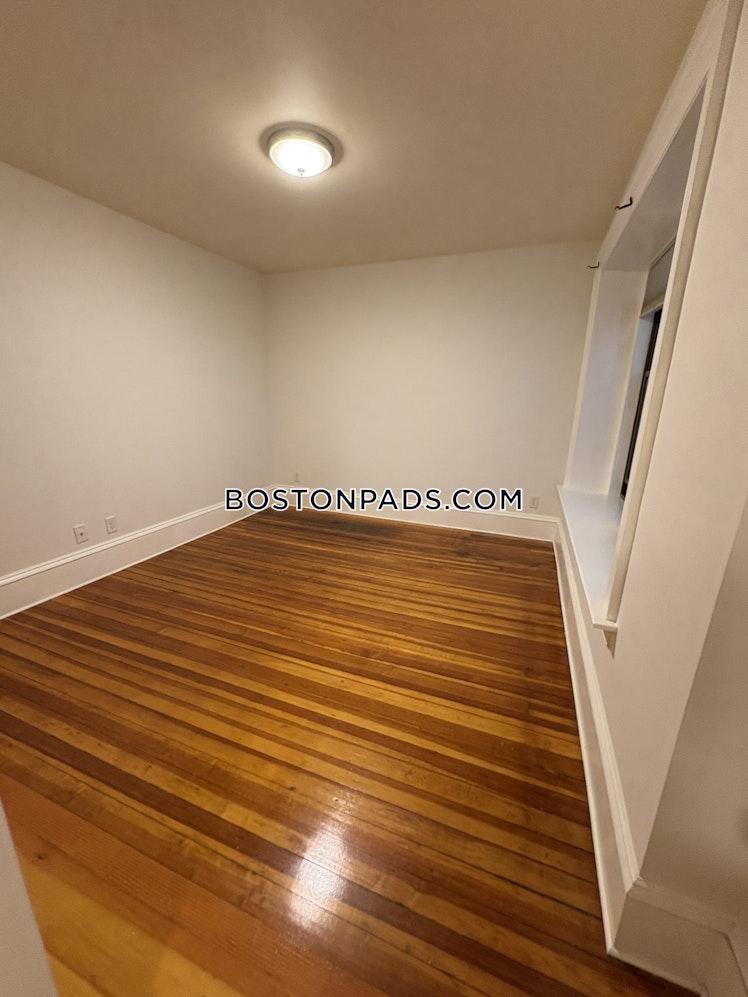 Beacon St., Brookline