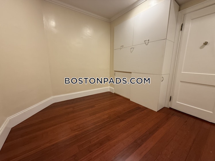 Beacon St., Brookline