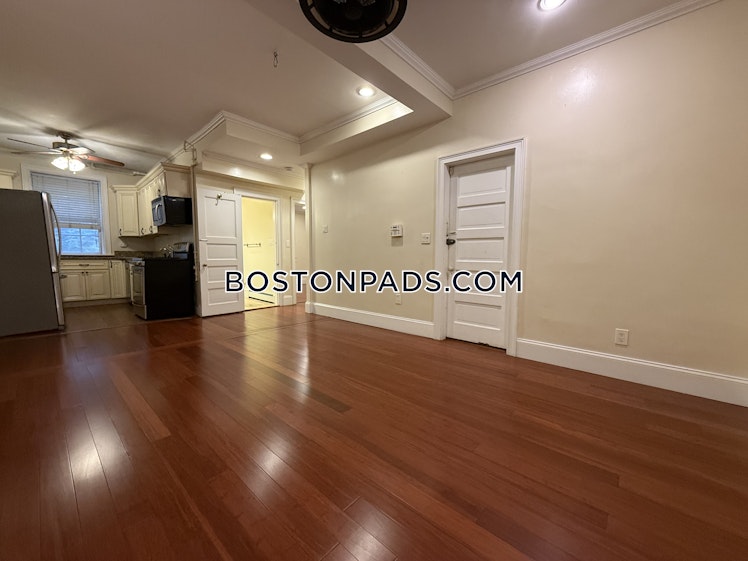 Beacon St., Brookline