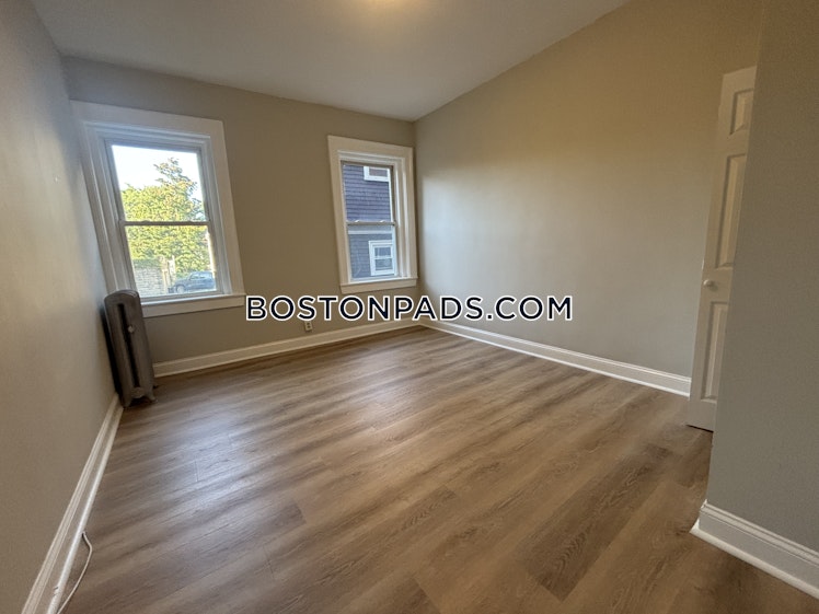 Commonwealth Ave., Boston