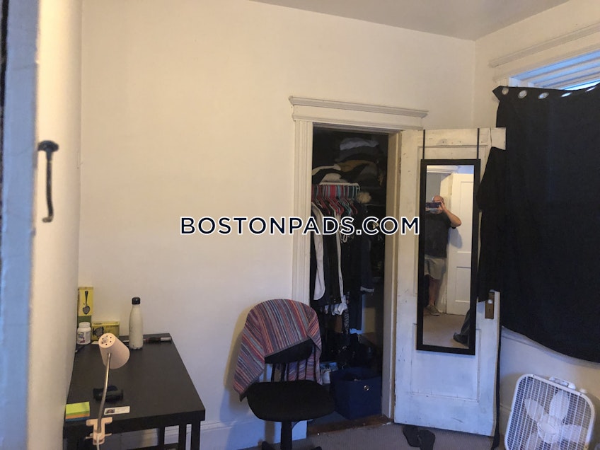 Boston - $2,900 /month