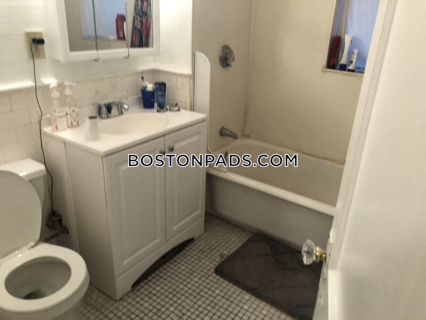 Boston - $2,900 /month