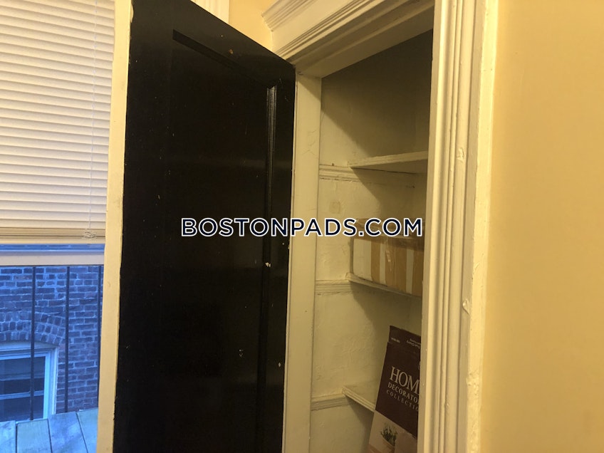 Boston - $2,900 /month