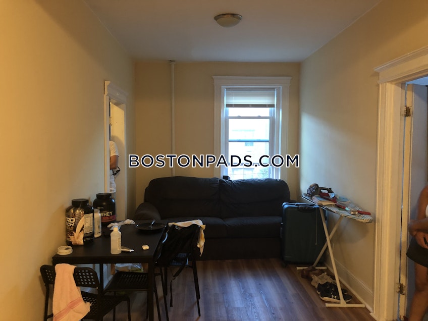 Boston - $2,900 /month