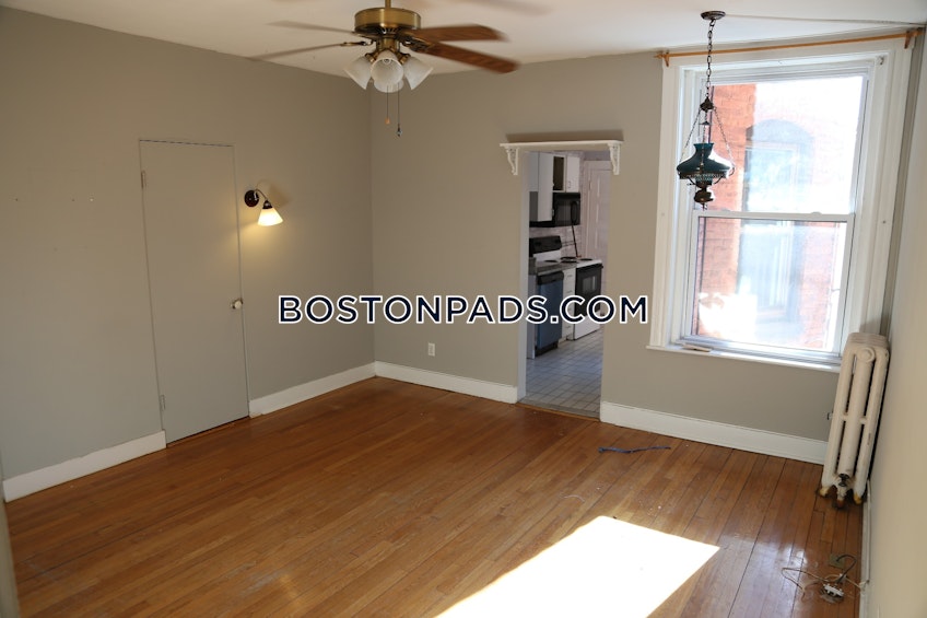 Boston - $1,950 /month