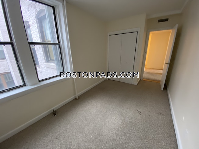 Boston - $4,475 /mo