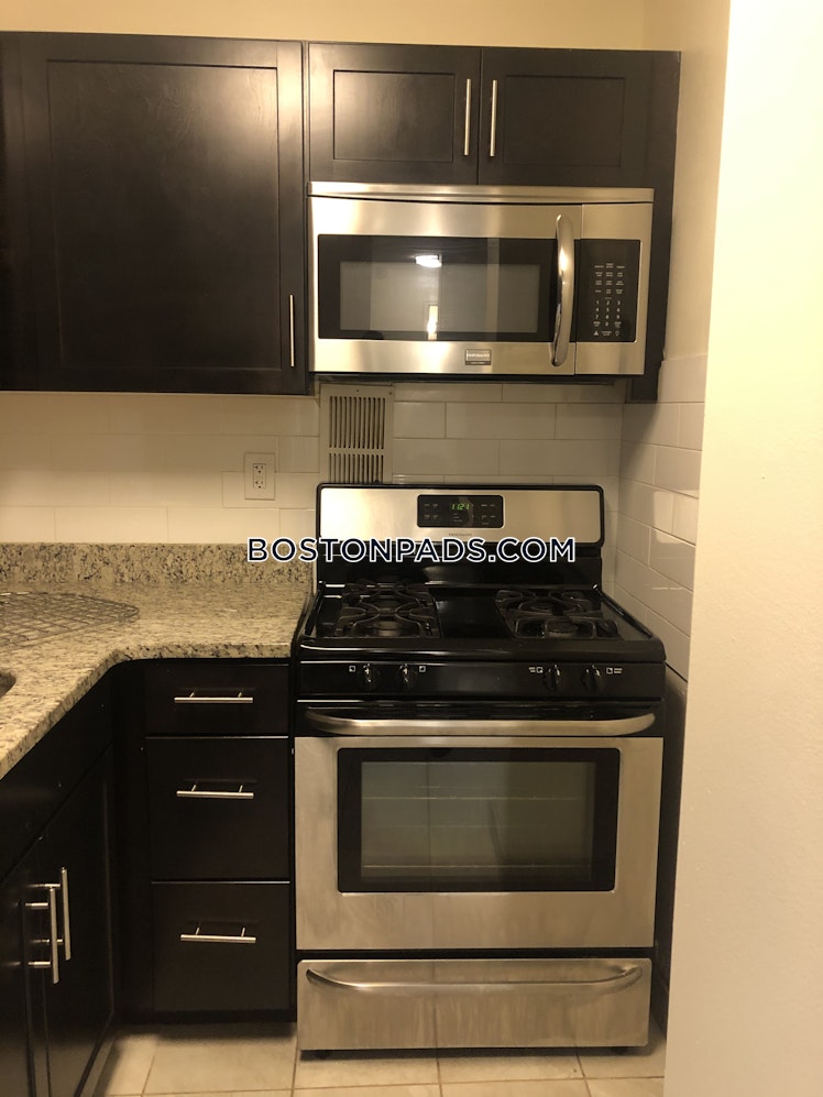 Freeman St., Brookline