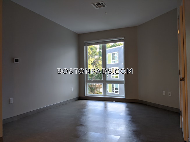 Boston - $2,445 /mo