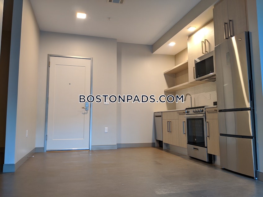 Boston - $2,710 /month