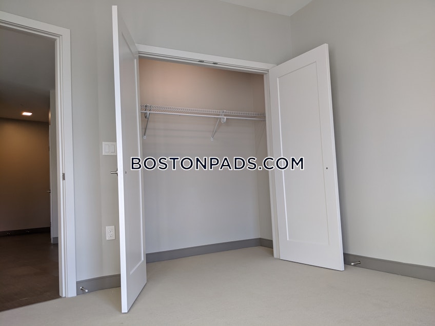 Boston - $3,720 /month