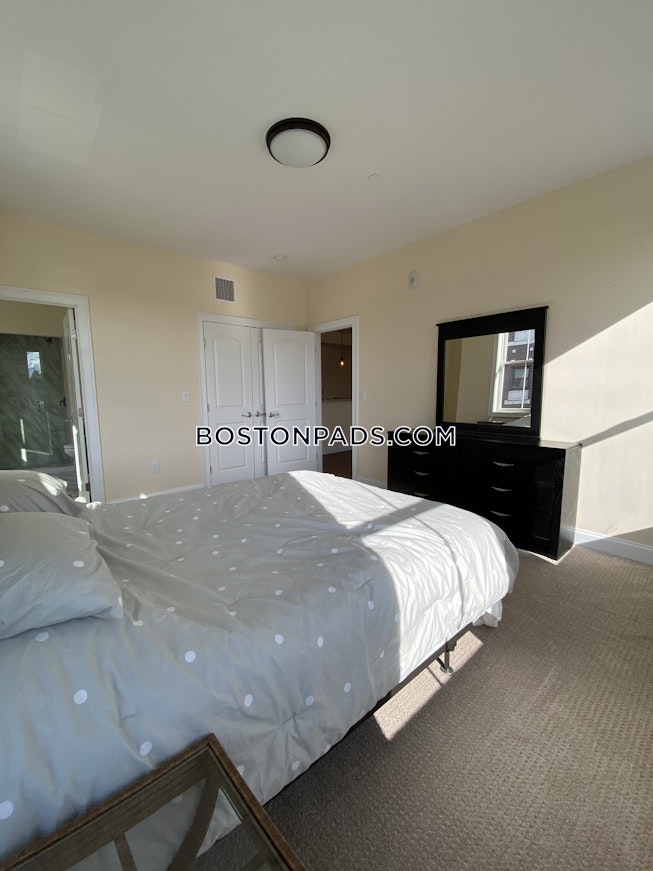 Somerville - $2,900 /mo