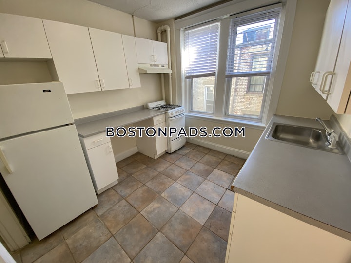 allston-apartment-for-rent-1-bedroom-1-bath-boston-2350-4000398 
