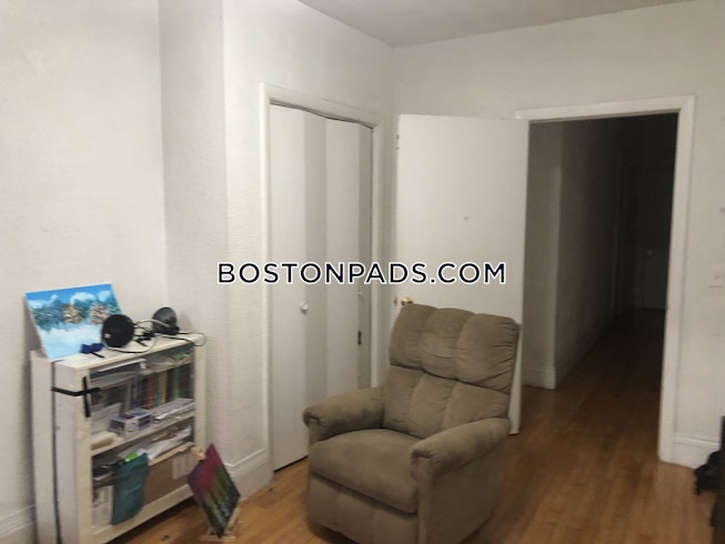 Boston - $1,975 /mo