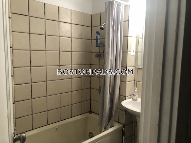 Boston - $1,975 /mo