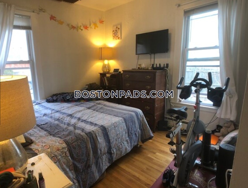 Boston - $2,600 /month