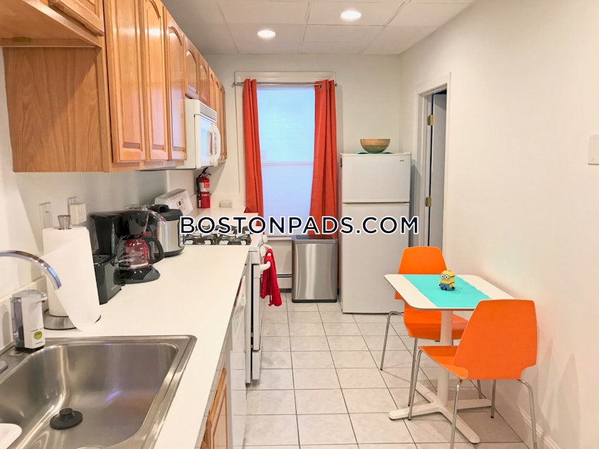 Boston - $3,000 /month