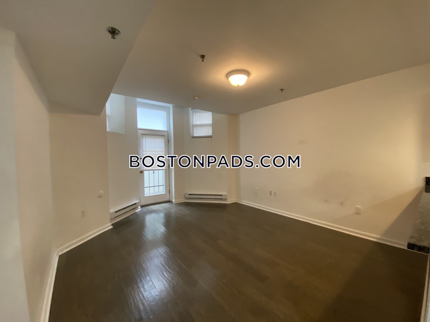 Boston - $2,850 /month