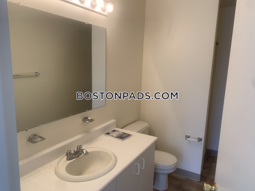 Boston - $5,800 /month