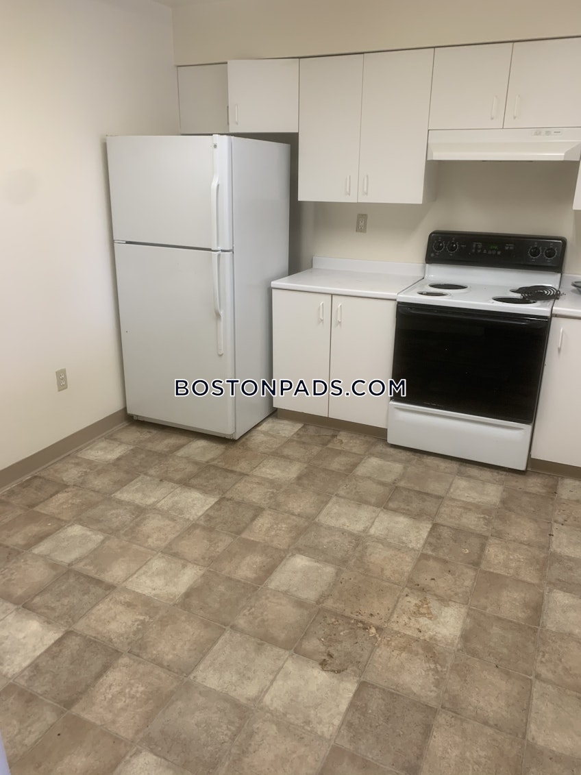 Boston - $5,800 /month