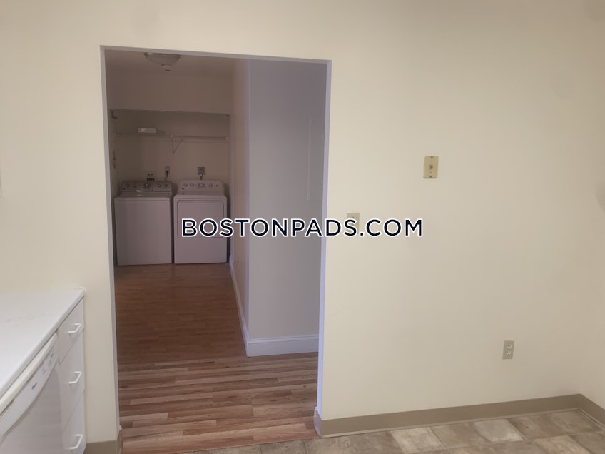 Boston - $5,800 /month