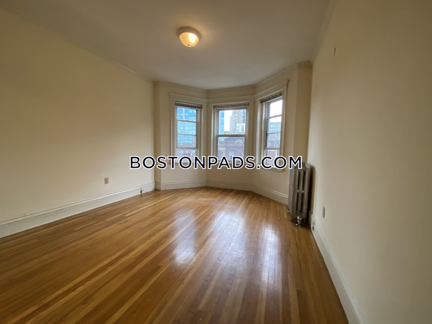 Boston - $2,950 /month