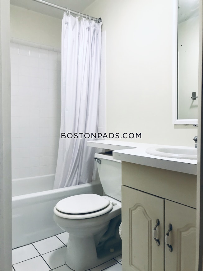 Boston - $1,975 /mo