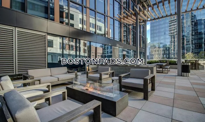 Fan Pier Boulevard Boston picture 10