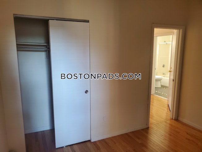 Boston - $2,200 /mo