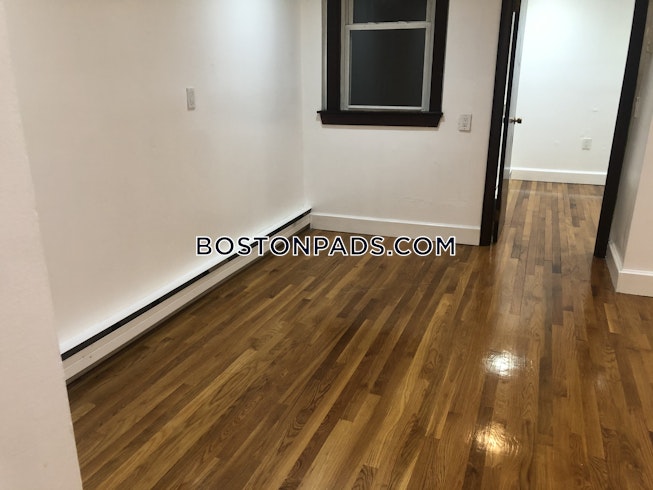 Boston - $3,700 /mo