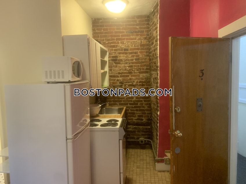 Boston - $2,100 /month