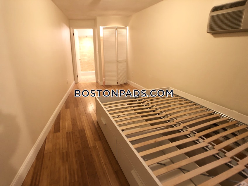 Boston - $1,800 /month