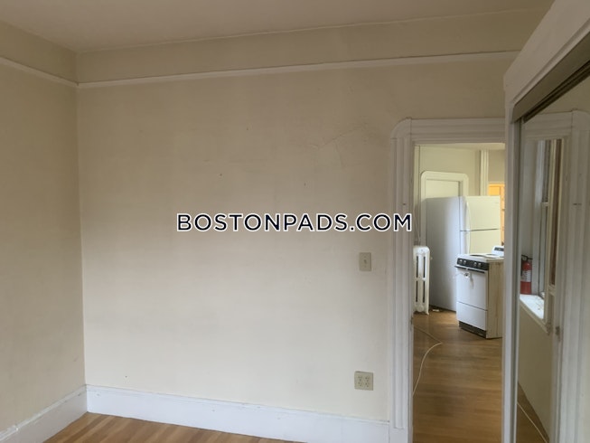 Boston - $4,500 /mo