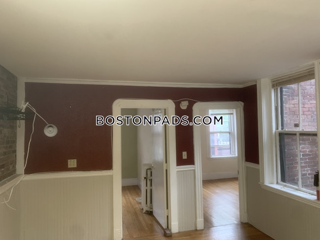 Boston - $4,500 /mo