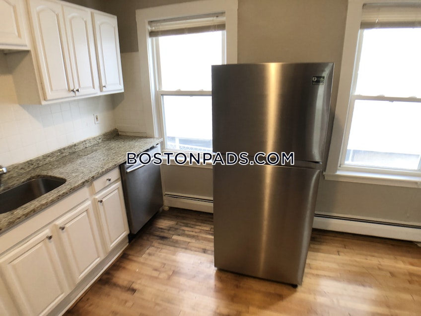 Boston - $2,300 /month