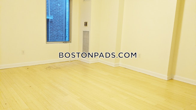 Boston - $4,250 /mo