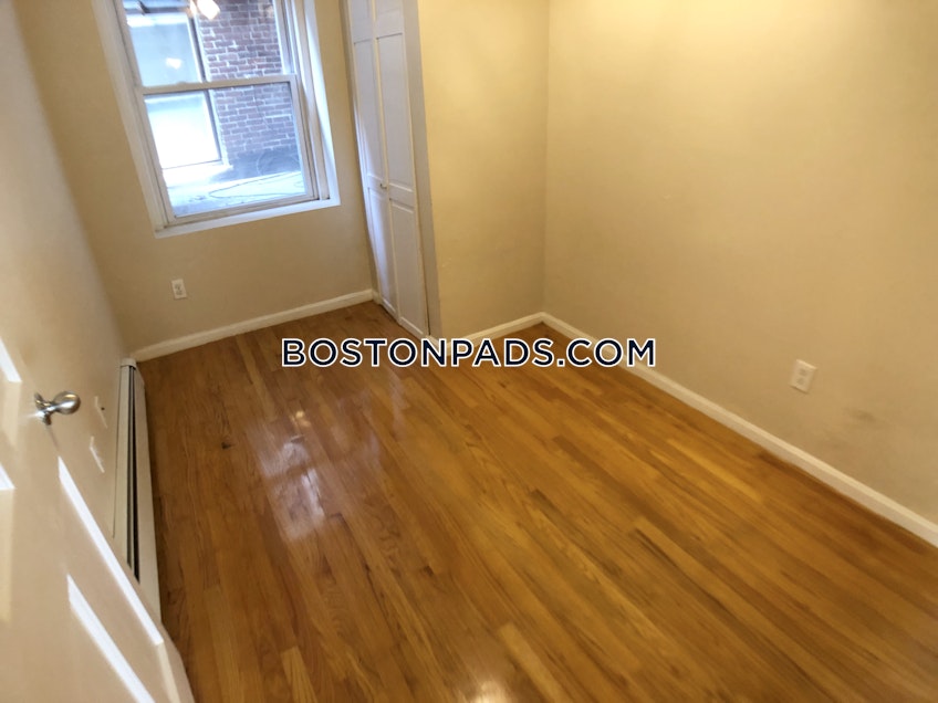 Boston - $4,750 /month