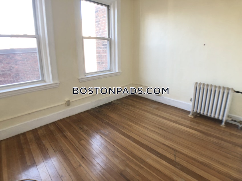 Boston - $2,850 /month