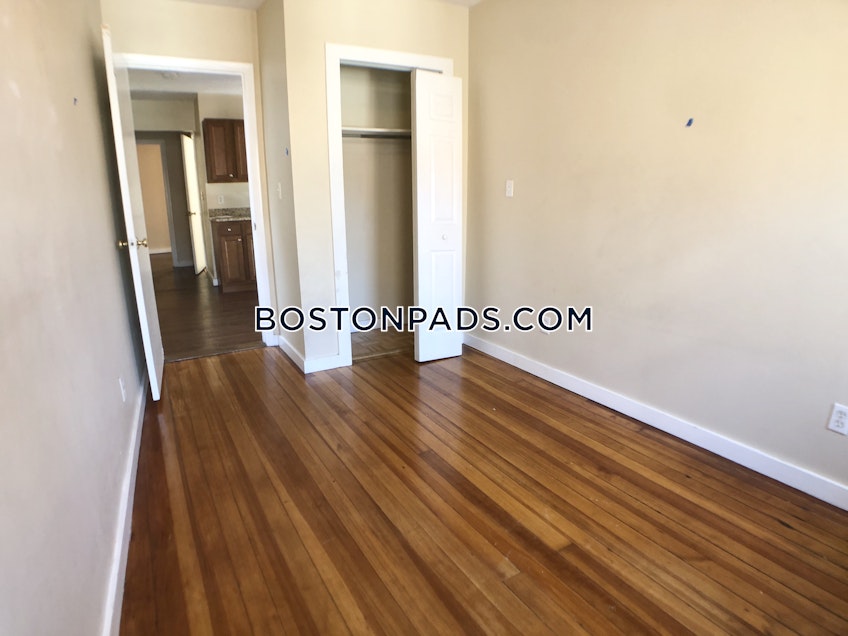 Boston - $4,140 /month