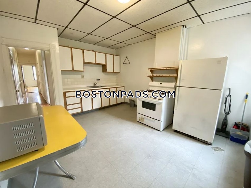 Boston - $4,500 /month