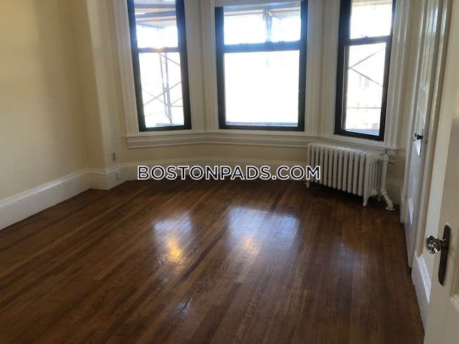 Boston - $3,200 /mo