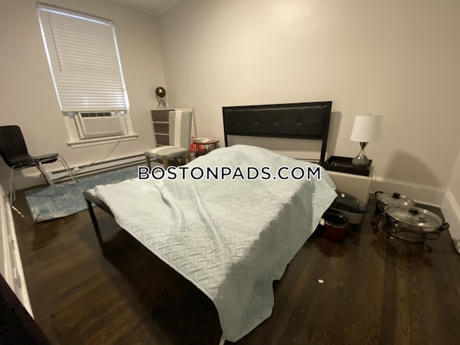 Boston - $5,250 /mo