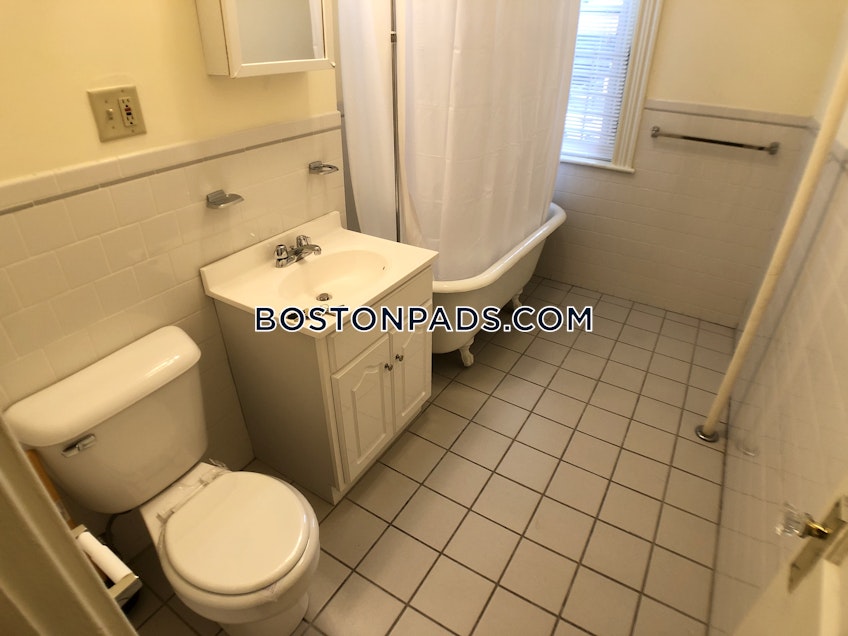 Boston - $1,675 /month