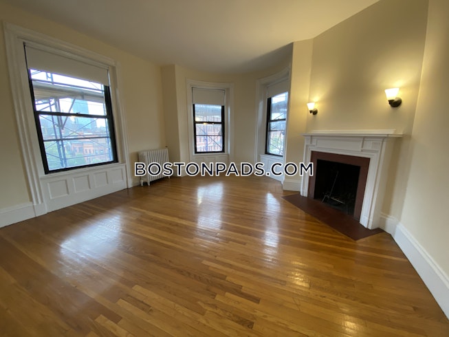 Boston - $3,200 /mo