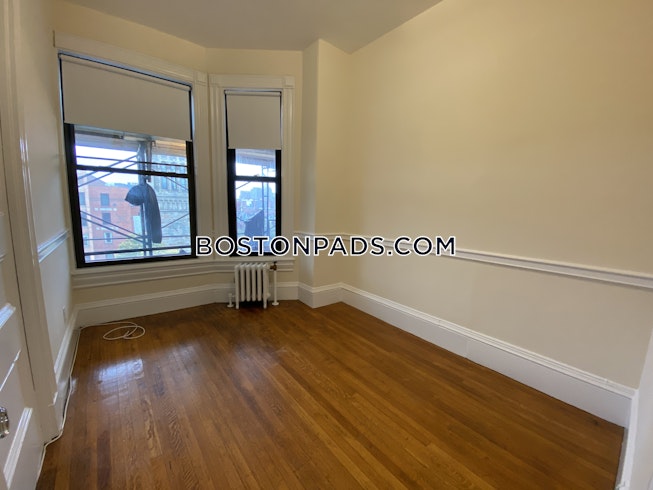 Boston - $3,200 /mo