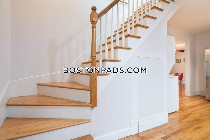 Boston - $6,000 /month