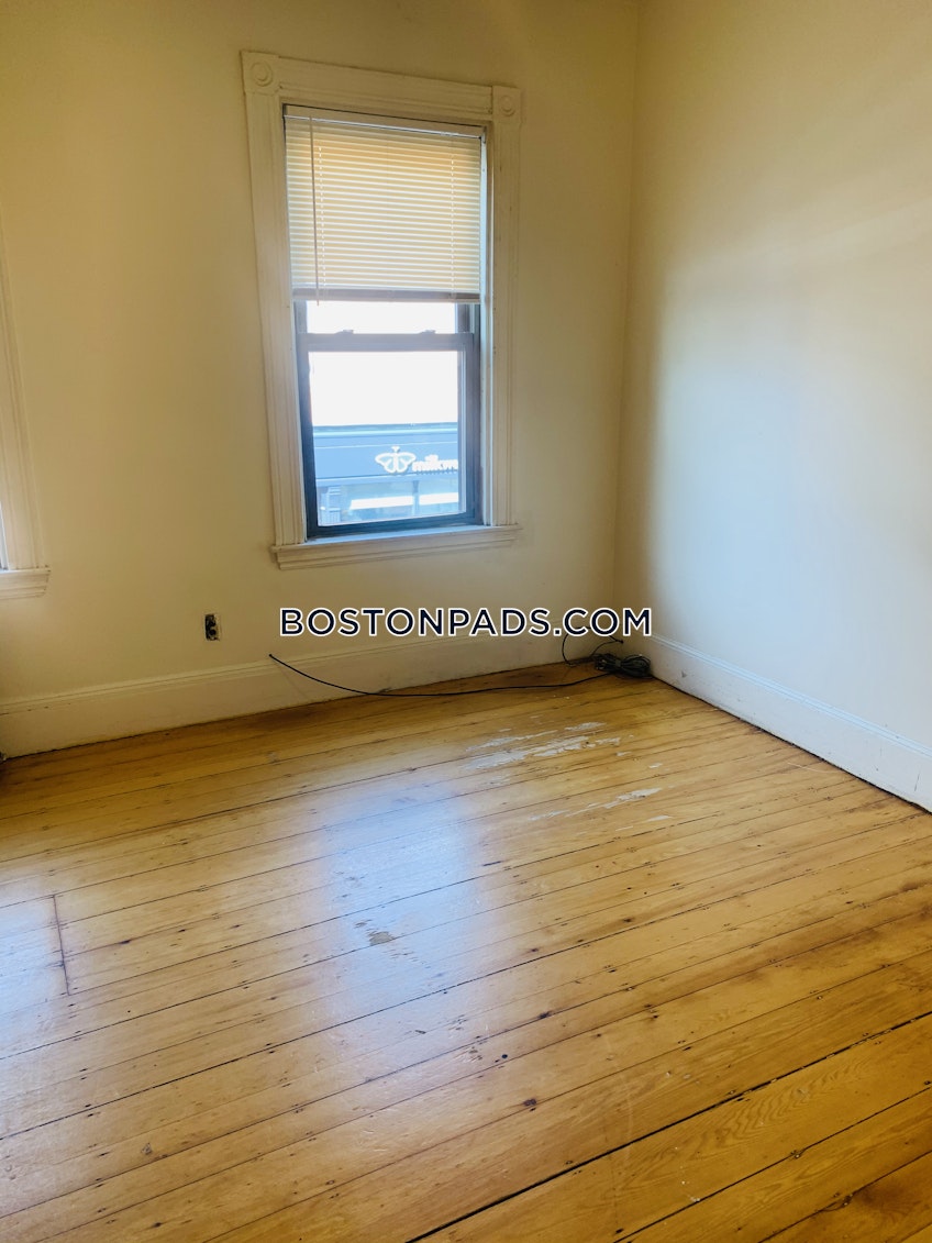 Boston - $4,500 /month